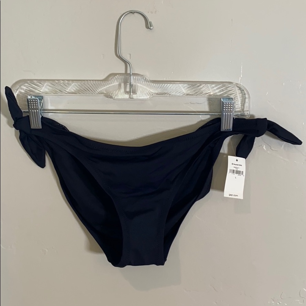 GAP swimsuit bottoms